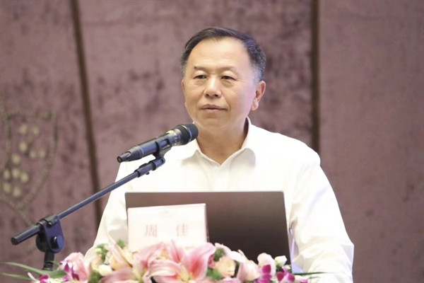 7周佳教授作《学习贯彻党的二十大精神，努力建设医院高素质干部队伍》专题辅导